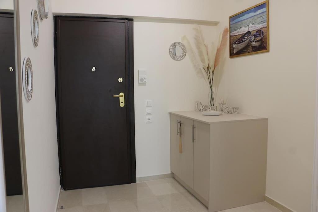 Glyfada Path Of Poets Apartment Athens Exterior photo